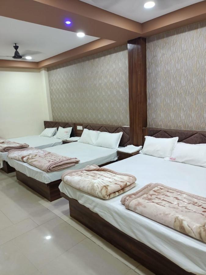 Green Leaf Hotel Ujjain Eksteriør billede