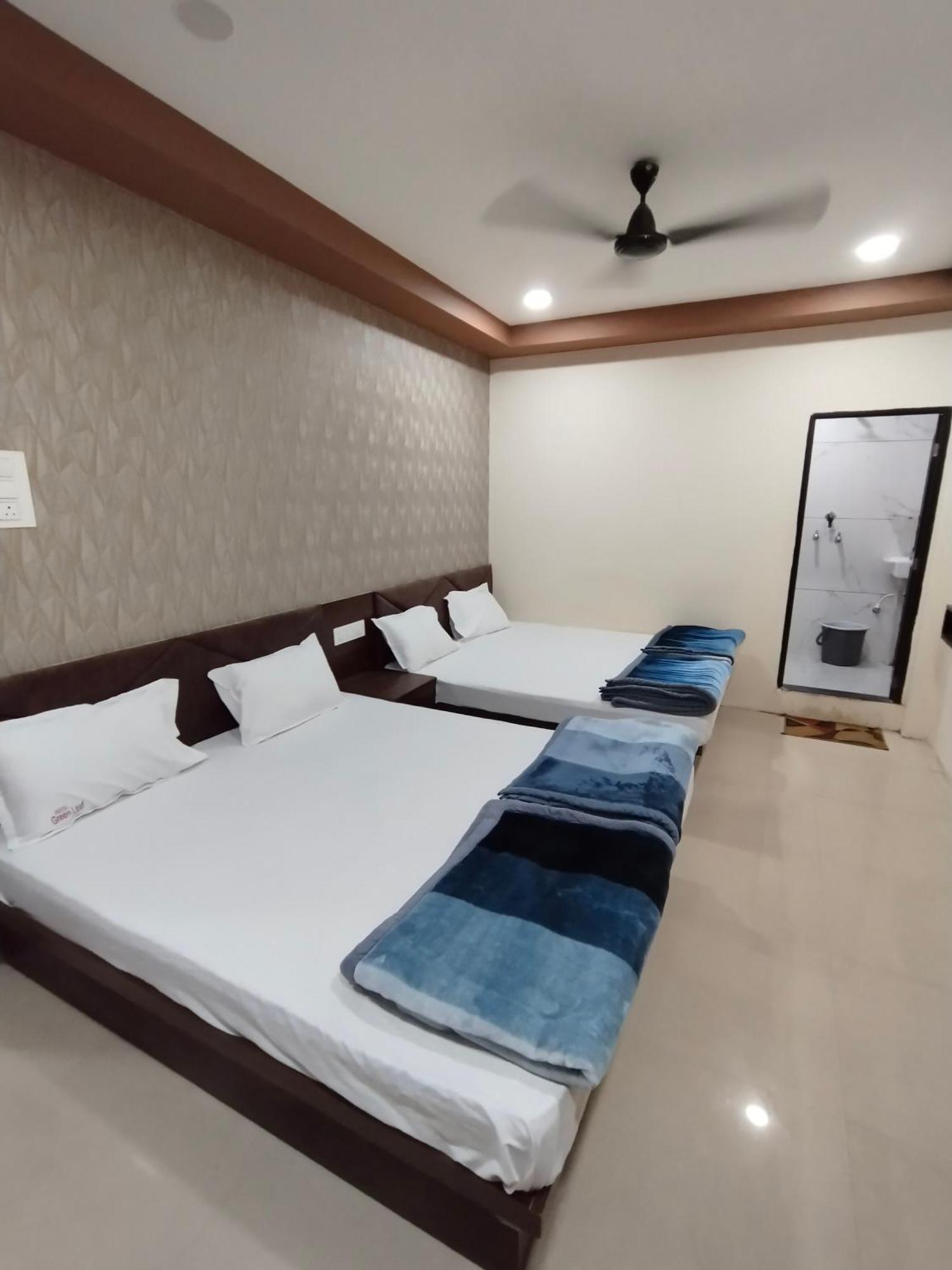 Green Leaf Hotel Ujjain Eksteriør billede