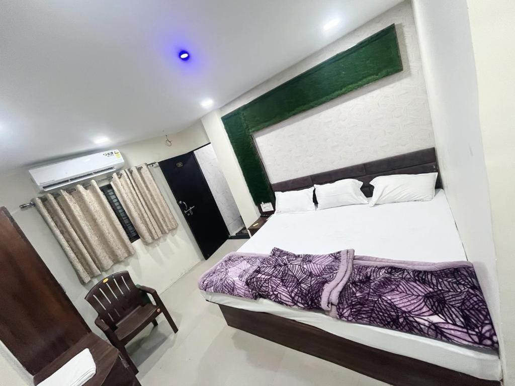 Green Leaf Hotel Ujjain Eksteriør billede