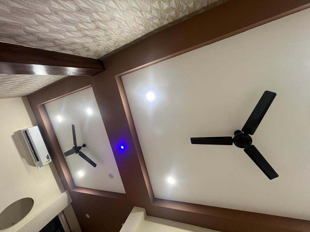 Green Leaf Hotel Ujjain Eksteriør billede